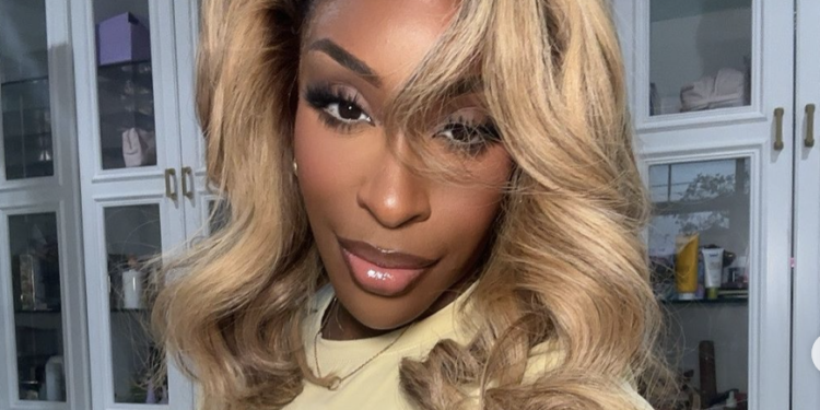 Beauty Influencer Jackie Aina - Baller Alert Beauty Influencer Jackie Aina Stirs Up Controversy After Blocking Fans Who Congratulated Her On Her Marriage